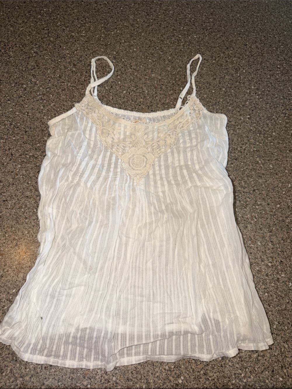 Mudd y2k White Lace-Trim V-Neck Camisole